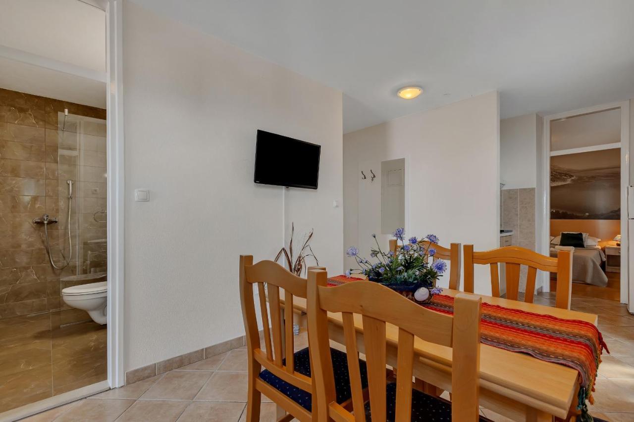 Apartments Vranjes Brela Zewnętrze zdjęcie